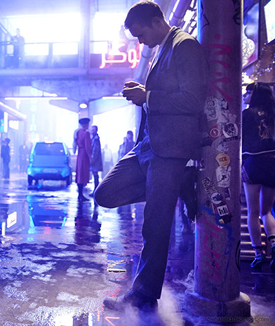 Netflix Duncan Jones Mute 01